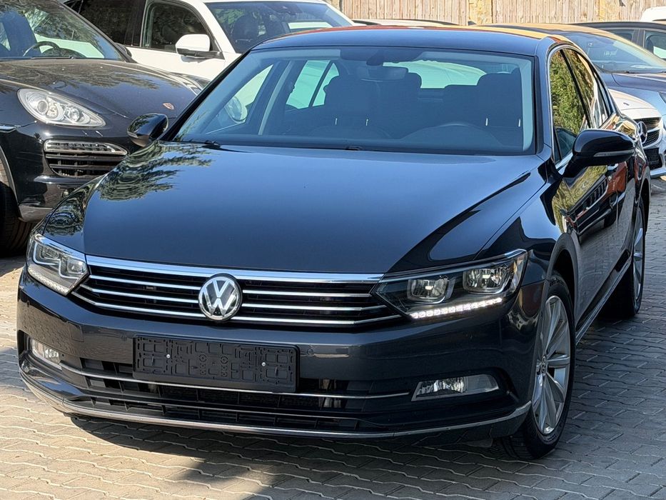 Volkswagen Passat 12.2018 | 2.0 TDI | Garantie | Finantare | Istoric | Distr. schimbata