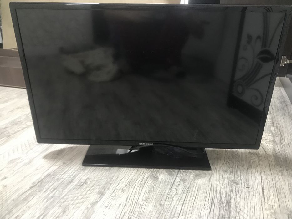 Продам телевизор самсунг