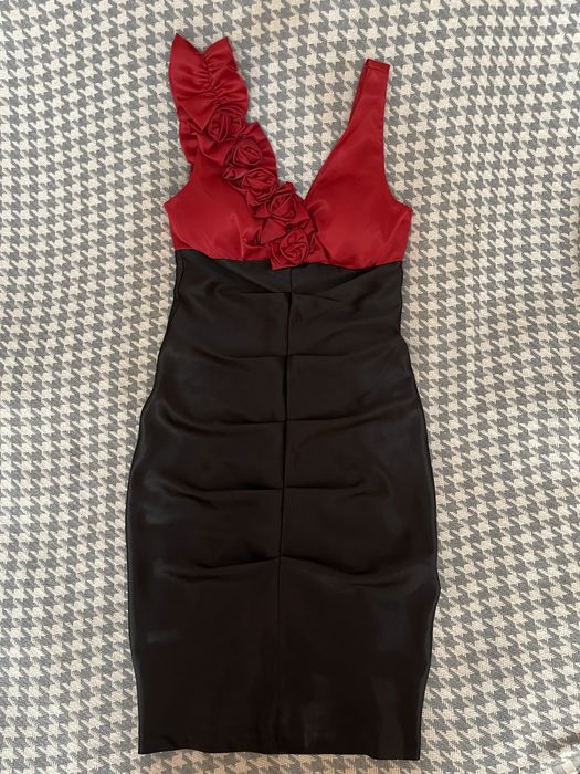 Женское вечернее платье