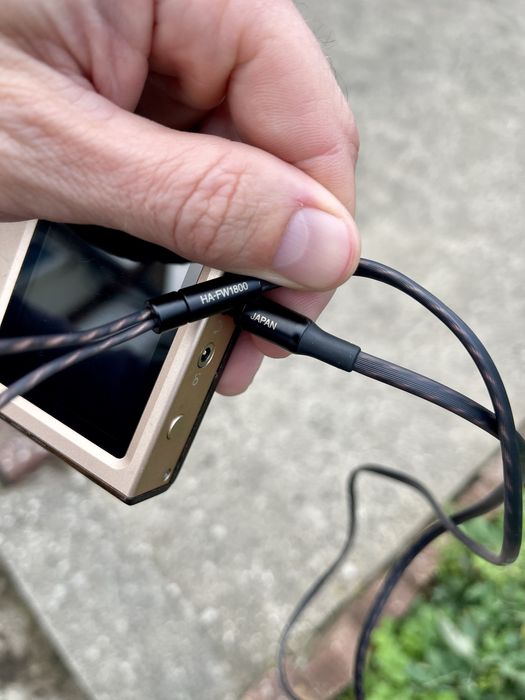 Casti hi res in ear JVC HA-FW1800 + player Hi RES Colorfly