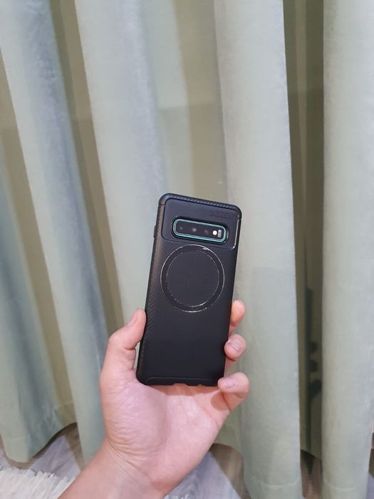 Самсунг с10 Samsung s10
