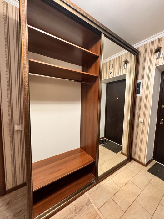 Продам мебель в прихожую