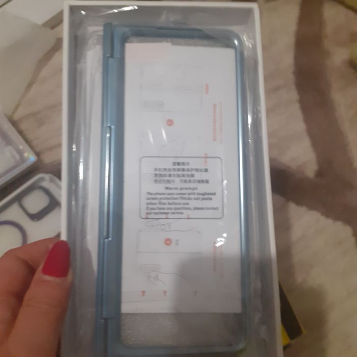 Кейсове за айфон и телефон