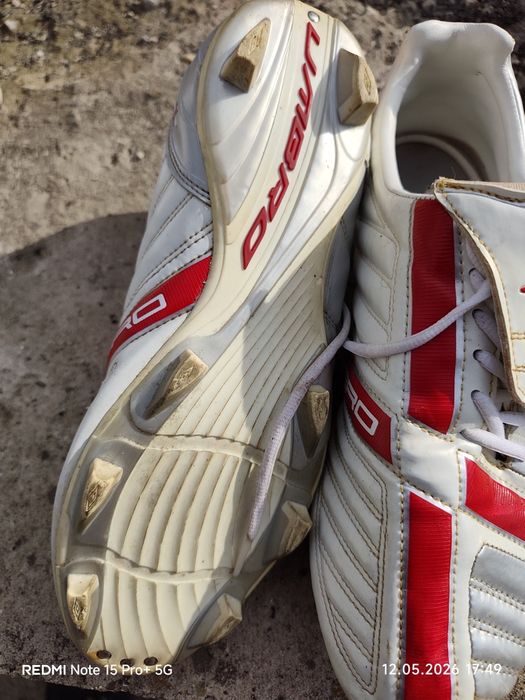 Бутонки adidas umbro