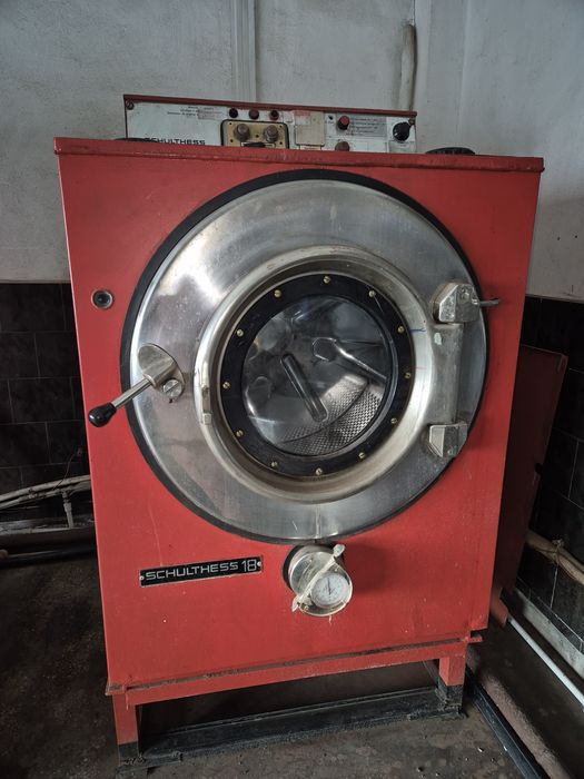 Mașini industriale spalat rufe