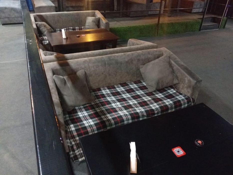 Мебель для кафе, диваны, столы, кресла и прочее