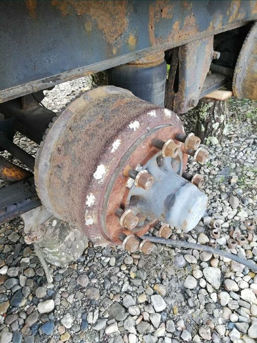 Axa BPW pe tamburi din dezmembrari semiremorci  vand  Punte BPW