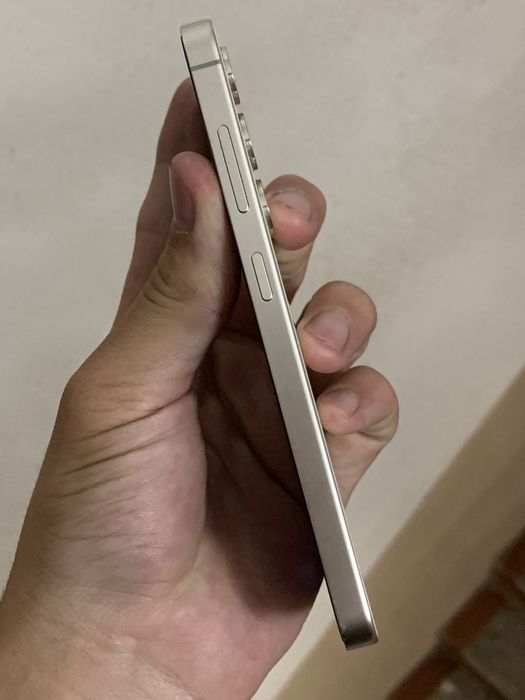 Samsung Galaxy S24 8/256Gb 400 y.e