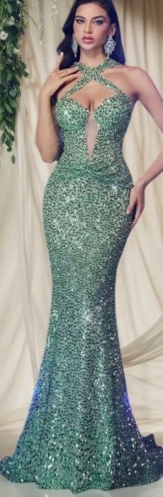 Барни рокли , бъди звездата на бала