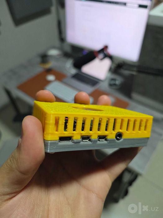 Raspberry Pi 4B 4GB + case, kuler, blok pitaniya, 32GB SD
