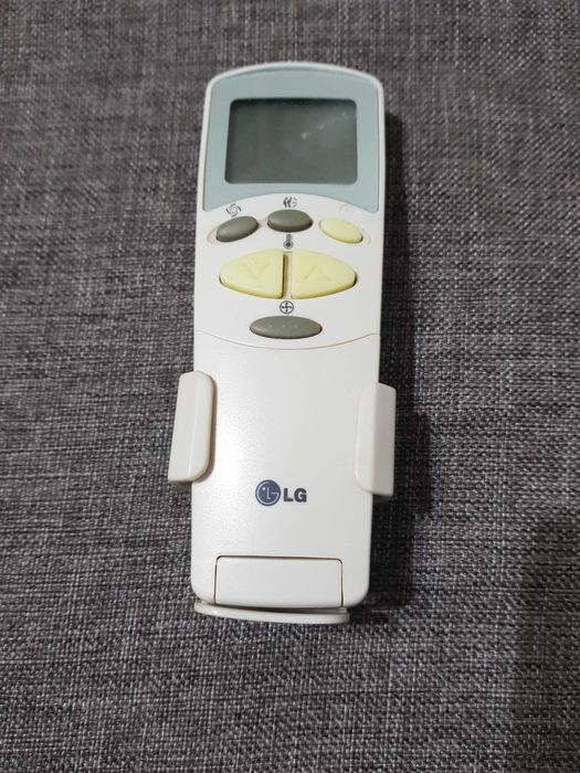 Дистанционно за климатик LG S09AT