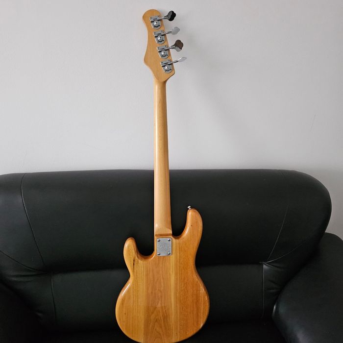 Chitara bass Stagg mb 300