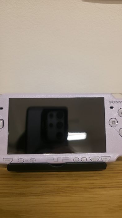 Sony PSP 2000, Modat, 550 jocuri,  9 în 1,  gata de joacă