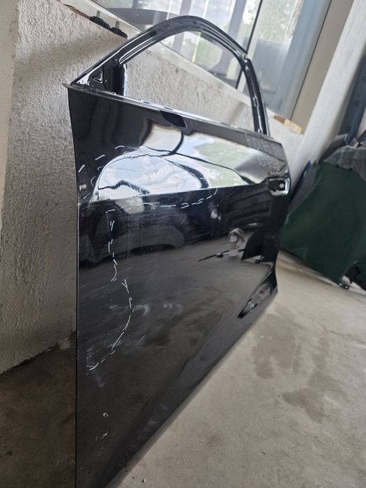Audi A5 B10 2025 предна лява врата 8B3831051