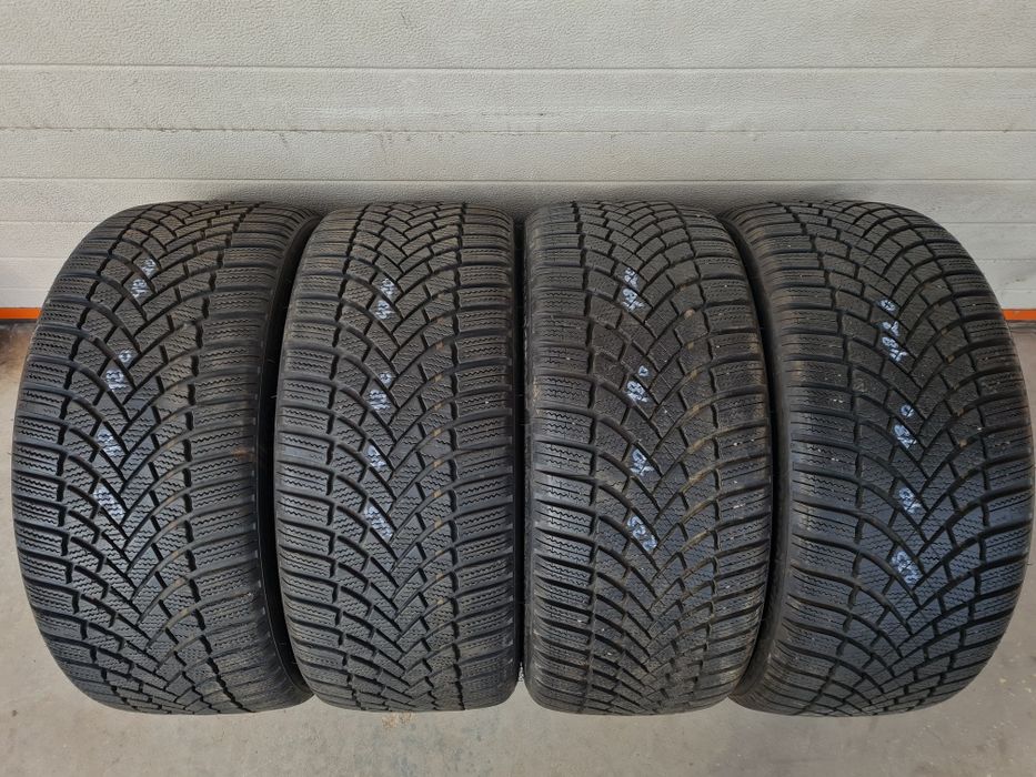 Зимни гуми 4 броя BRIDGESTONE Blizzak LM005 225 40 R18 дот 4820