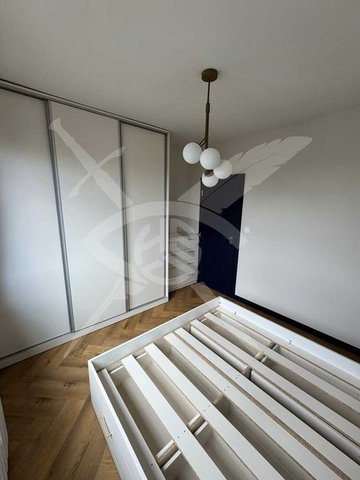 Продава се Двустаен апартамент в София, Център - 60 кв.м за 4000 €/кв.м - Снимка #2