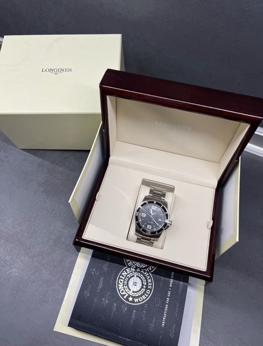 Часовник Longines Hydroconquest