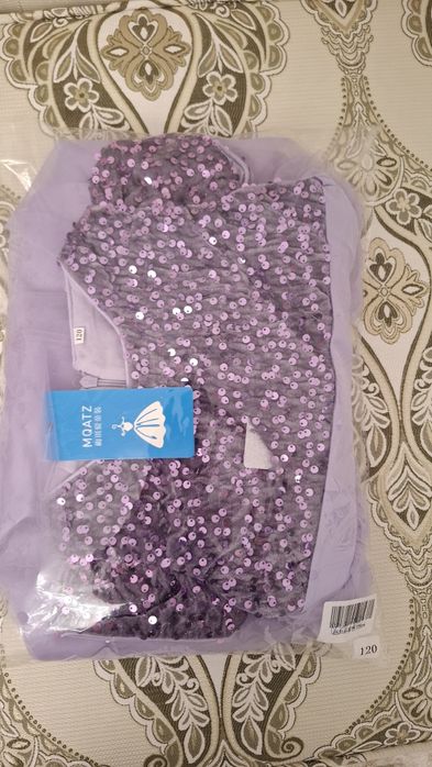 Продам новое детское платье