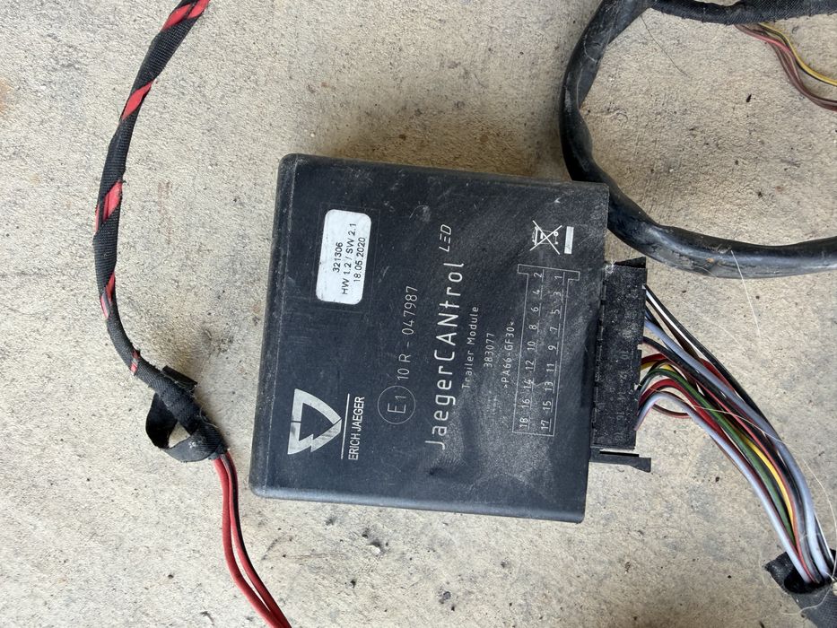 Букса с модул за теглич от мерцедес w211