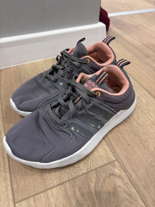 Дамски обувки adidas