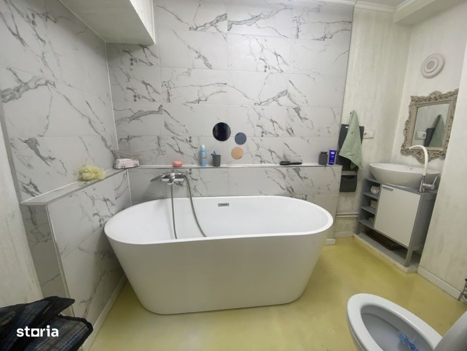 Inchiriere spatiu comercial | 400 mp | zona Independentei