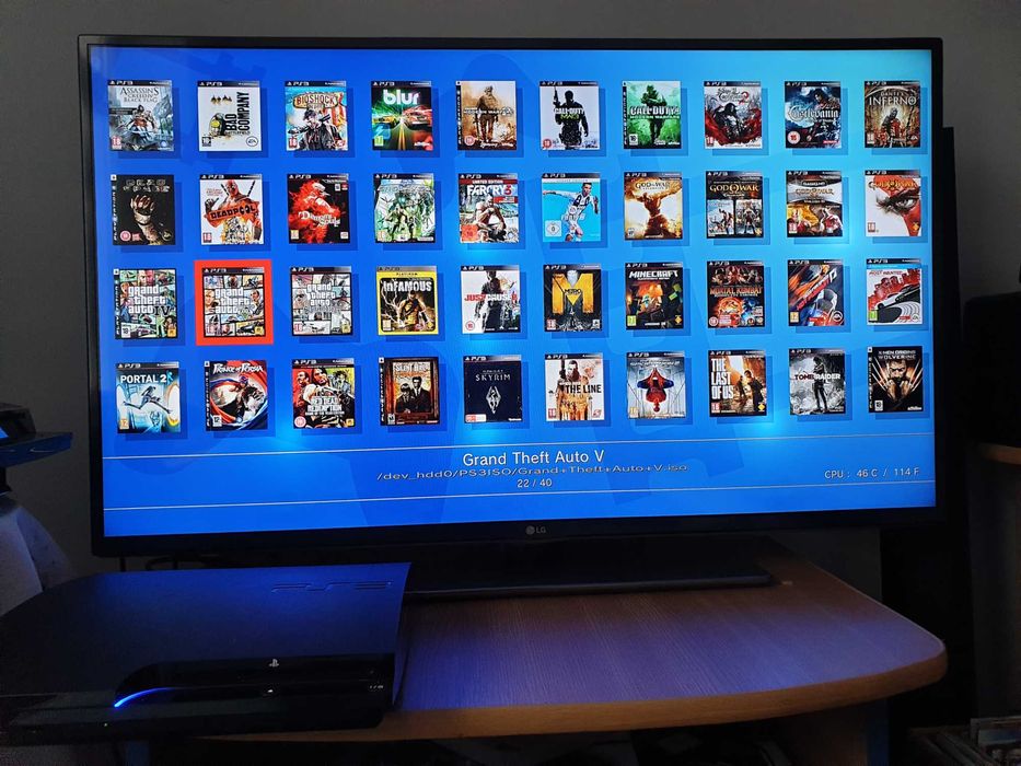 PS3 modat CFW 500 GB Overclock 900 / 975 + 40 jocuri (GTA V, NFS, CoD)