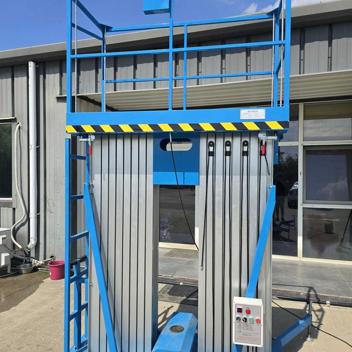 Nacela / Platforma telescopica electrica din aluminiu, capacitate 200 kg  – inaltime de lucru  14 m