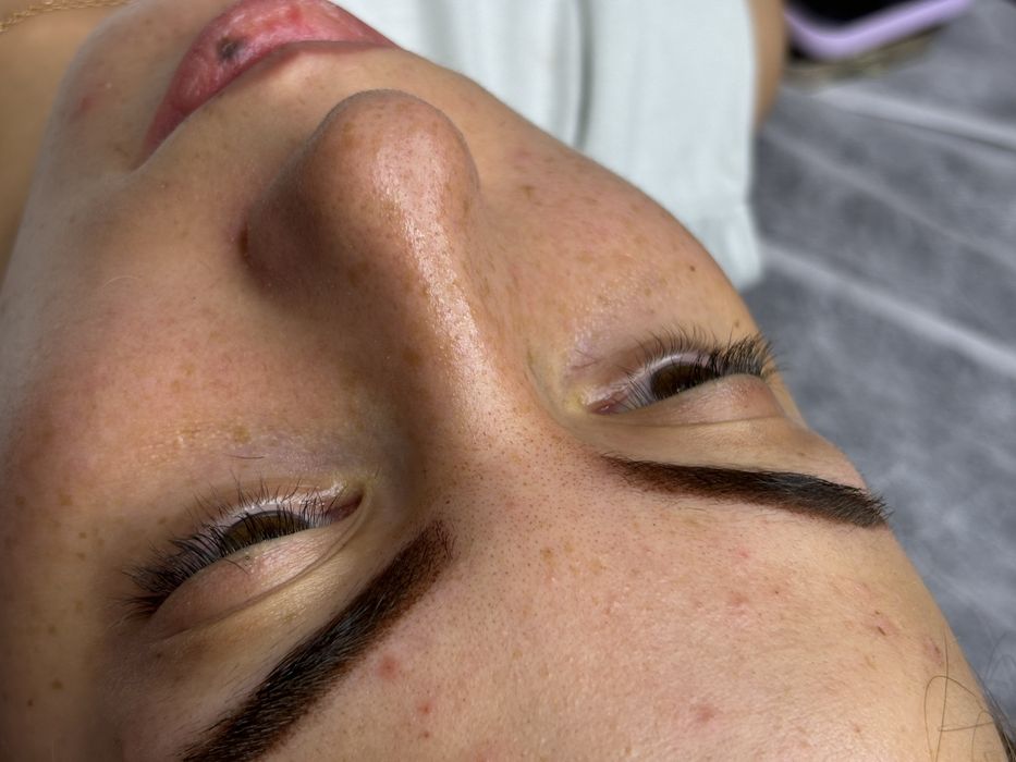 Micropigmentare sprancene