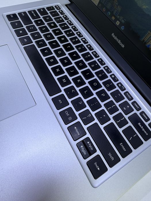 Ноутбук RedmiBook