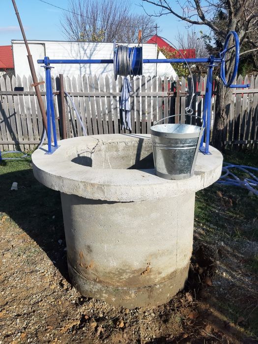 Fantani si fose septice-mecanizat