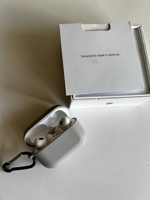 Продам оригинальные AirPods 2 pro