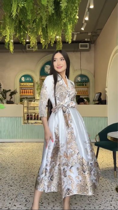 Вечернее платье