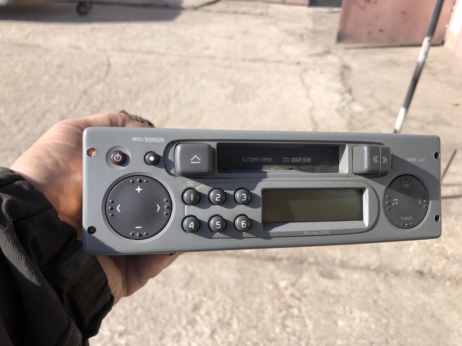 Радио касетофон за Рено
