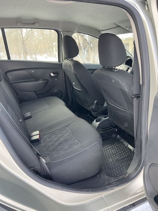 Продам Renault Sandero Stepway 2017 год