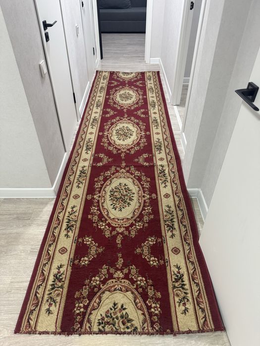 Продается ковровая дорожка 3,5м*1и