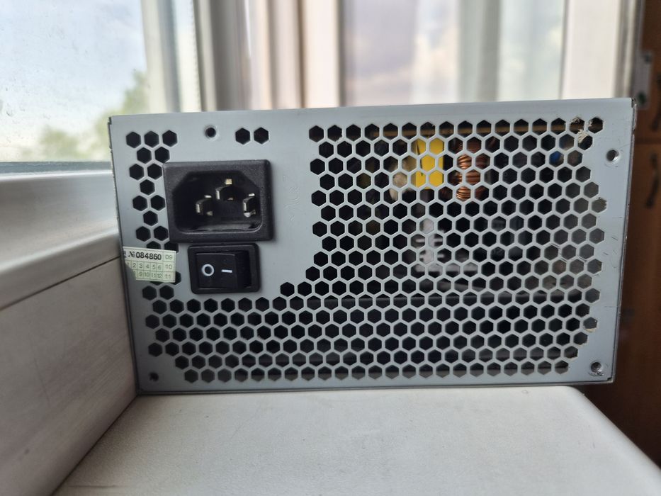 Блок питания FOXCONN FX450