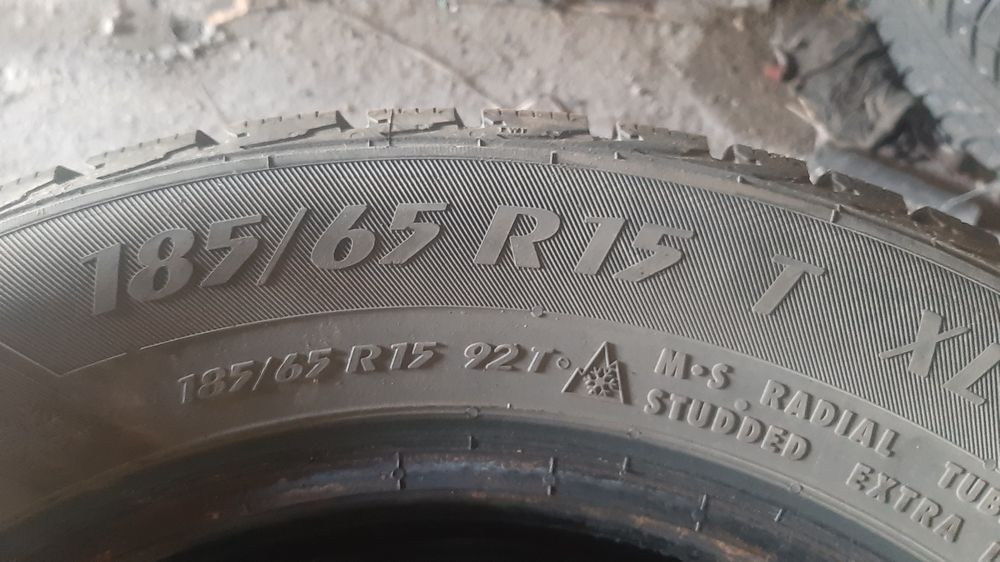 Шины зимние R 15  4 штуки