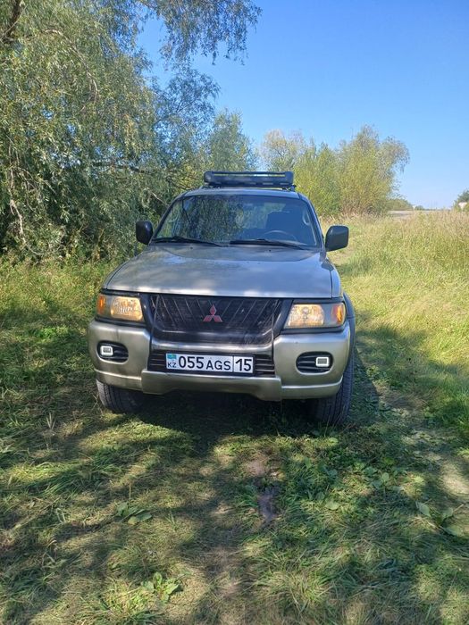 Продам Митсубиси Монтеро спорт