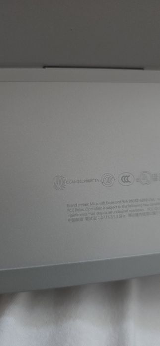 Microsoft Surface 1824 64gb vand sau schimb cu pc ddr4