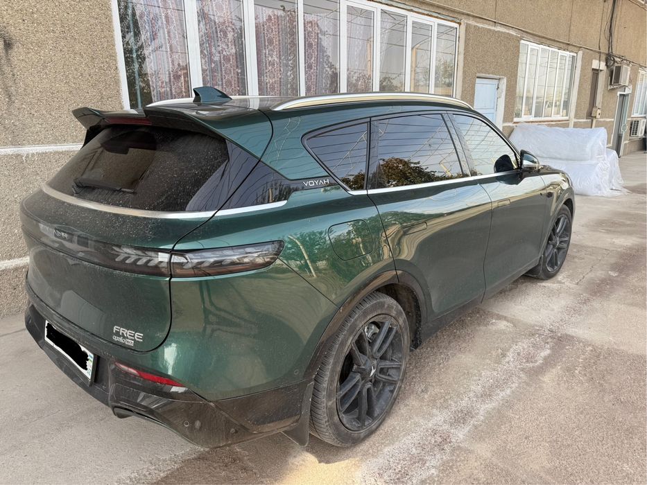 Voyah Free Oppolo Tech Full 2024 Hybrid sotiladi!