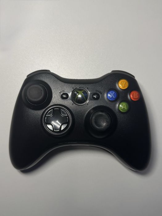 Продам прошитую Xbox 360