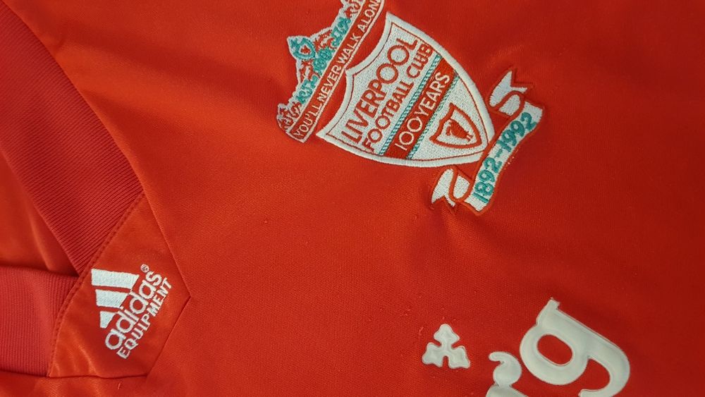 Оригинален носен екип на Rob Jones - Liverpool сезон 1992-93