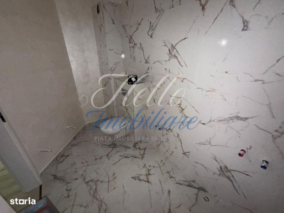 Apartament 3 camere, 72 mp, Sub Cetate