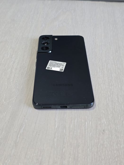 Продам Samsung S22 128gb