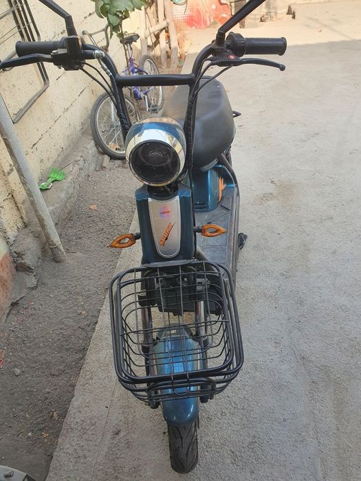 Электро скутер сотилади BODO F5