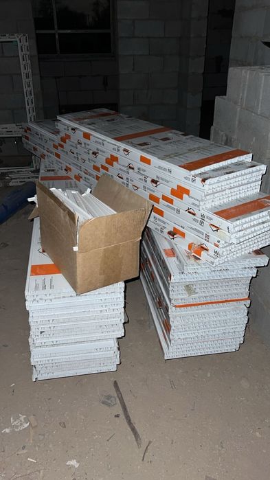 Подоконики, длина 2.10 см ширина 35 см