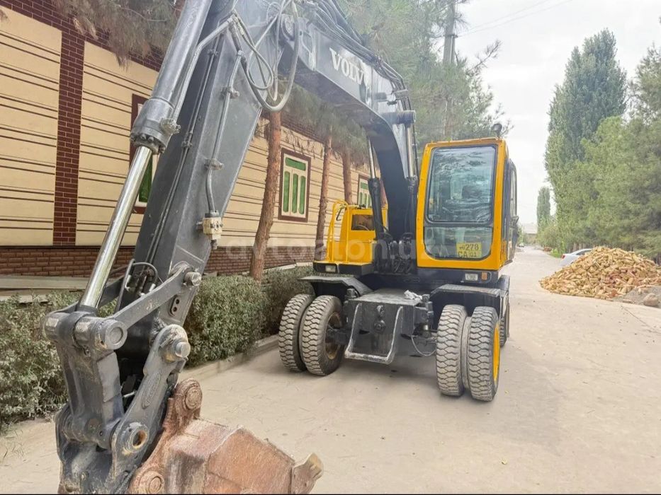 Эксковатор Волво 2003йил 130марка