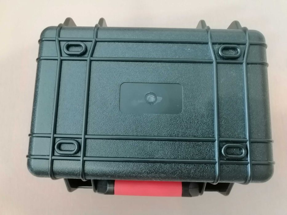 Водолазен комуникатор/Комуникатор за един или двама водолази.