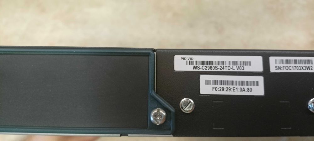 Cisco Catalyst 2960 управляем суич