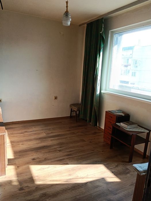 Тристаен апартамент